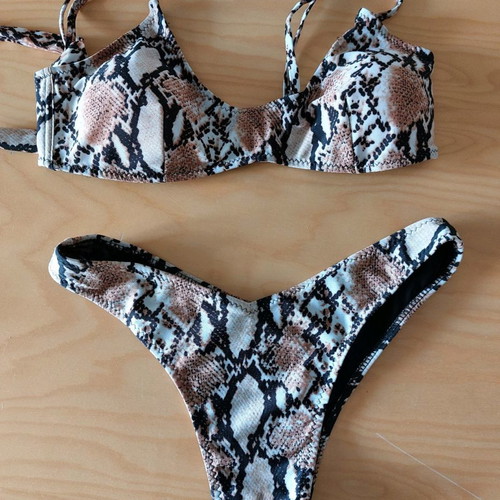 Bikini snake print size S new with removable cups and scooped slip
