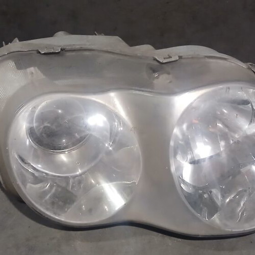 Hyundai Coupe 1999-2001 right headlight used, original