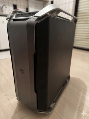 CoolerMaster Cosmos C700P Gaming Full Tower Computer Case with Side Window and RGB Lighting like new, gray