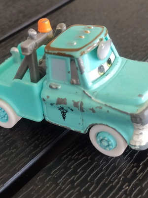 Disney Cars Tow Mater 1:55 used, broken crane