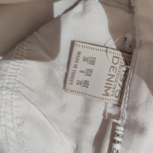 Zara white jeans like new with rips size S