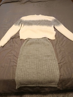 Knitted set new with midi skirt and pullover white gray
