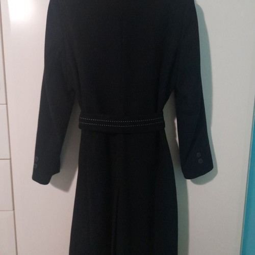 Wool coat Veto with stripe and detachable fur collar like new, black