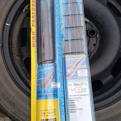 Wiper blades new, 43 cm and 51 cm sizes