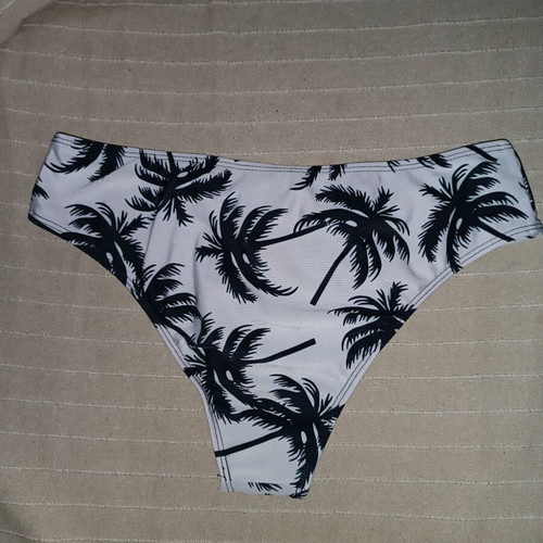 Shein bikini bottom like new with tropical black palm print