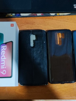 Xiaomi Redmi 9 3/32 Carbon Gray like new, with cases and accessories