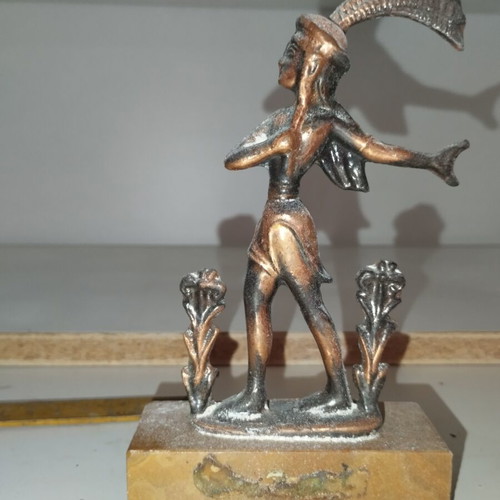 Decorative figurine used
