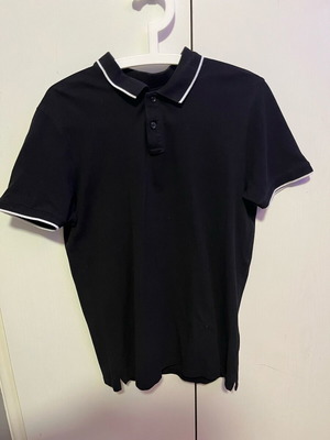 Polo black shirt with white details like new, size M