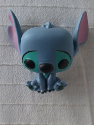Funko Pop Stitch like new, box with normal wear