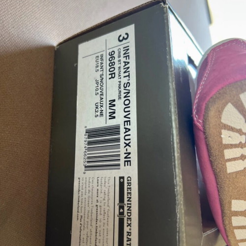 Baby shoes size 18.5 new, unworn