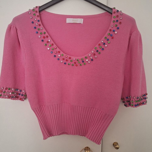Knitted pink blouse like new with multicolor rhinestones