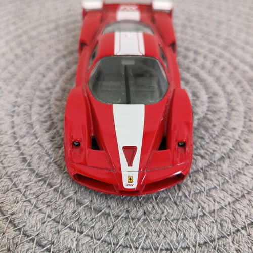 Ferrari FXX Hot Wheels 1:43 model car like new