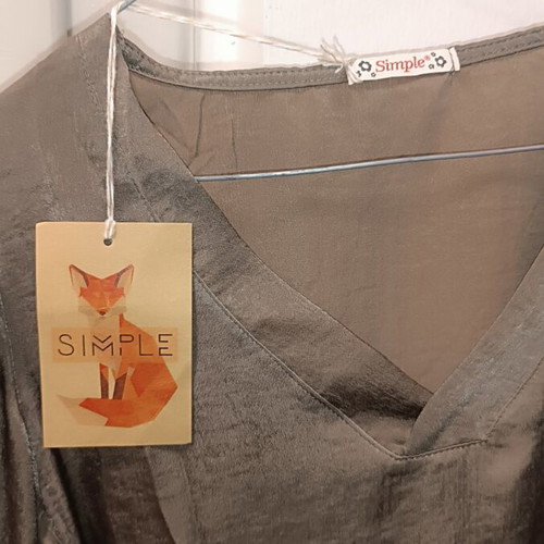 Simple satin blouse with ruffle sleeves new, khaki