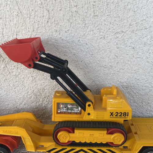 Play Trucks Ελλάς DAF Caterpillar Traxcavator Bulldozer 1:50 used