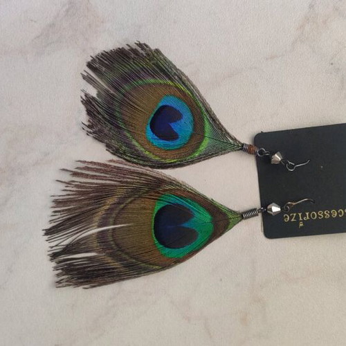 Boho Accessorize earrings with natural peacock feather like new