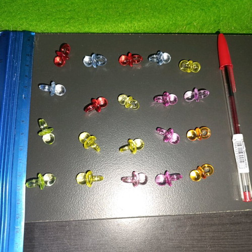 Collectible pacifiers like new, pack of 20 pieces 80s 90s