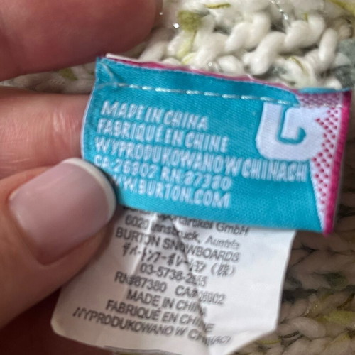 Burton knit hat like new, white with green details