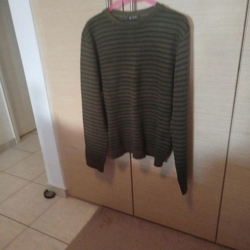 Street striped men's pullover medium like new, khaki