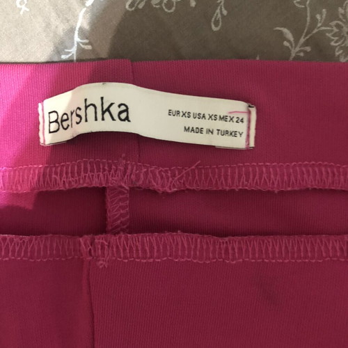 Bershka fuchsia wide-leg pants like new with inner slits