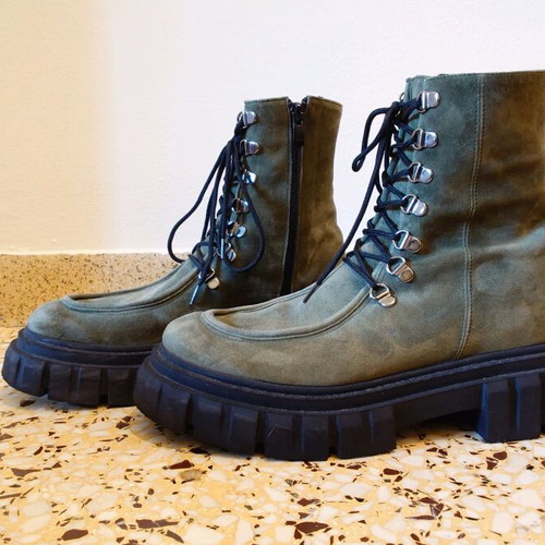 Vassilis Tsitsivas Edra boots green suede like new, size 37