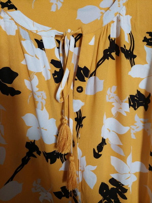 Viscose blouse floral Ulla Popken like new, yellow size 5XL