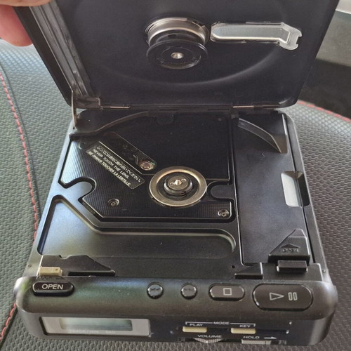 Sony D2 Discman CD player