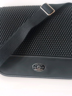 Criss Cross Kipling bag black like new, crossbody