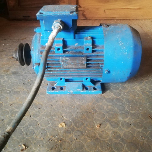 Demac three-phase electric motors used, set of 2, 5hp, 380-460V
