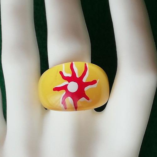 Blown glass sun ring in yellow color new