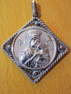 Silver amulet icon 4x4cm like new with silver pendant