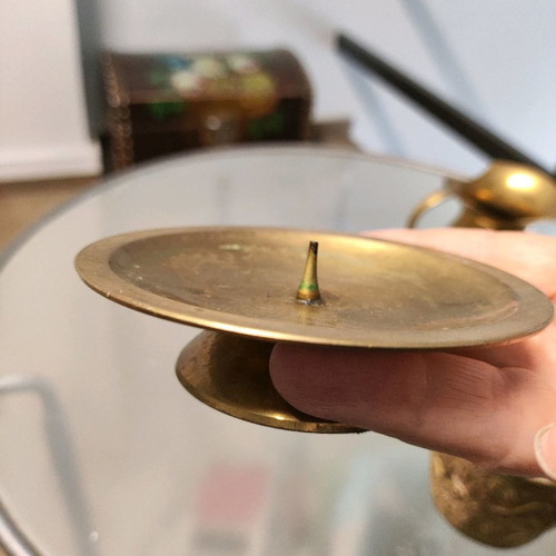 Brass decorative items used, pack of 4 pieces