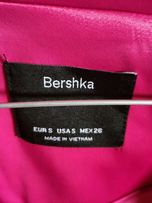 Σακάκι Bershka σατέν ροζ μεταχειρισμένο, μέγεθος Small