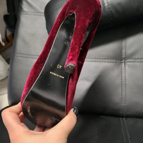 I Love Sandals velvet pumps like new, size 40, red