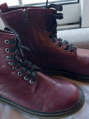 Funky Buddha women's boots used, burgundy, size 38