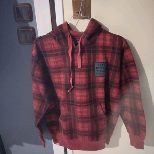 Hoodie used, size medium, red