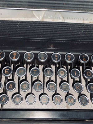 Olivetti M40 γραφομηχανή μεταχειρισμένη του 1938 με ελληνικό πληκτρολόγιο