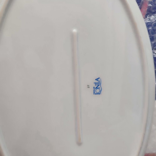 Ionia porcelain dinner set new, 19 pieces with gold finish