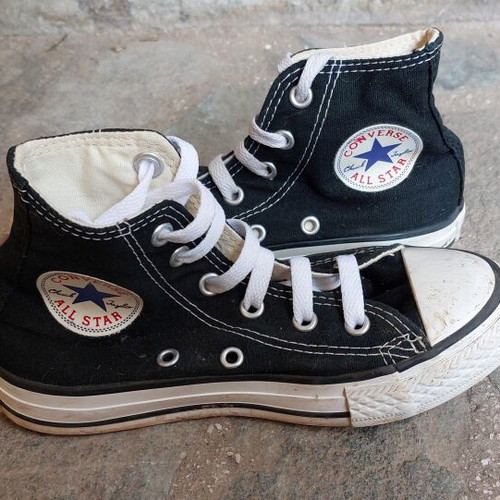 Converse All Star Kids Shoes size 30 like new black