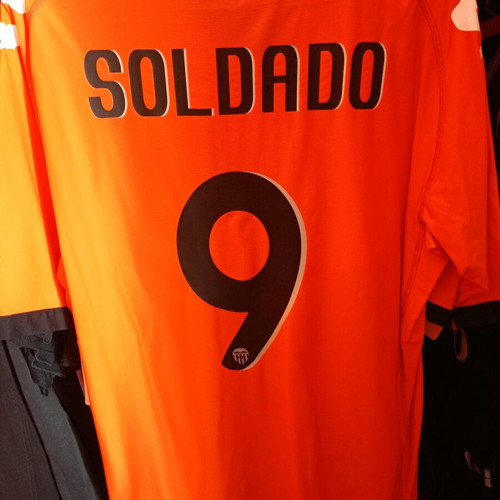 Valencia Soldado #9 jersey like new, size L/XL