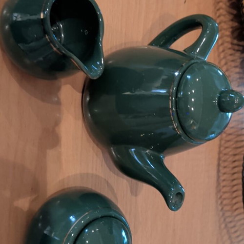 Jacobs collectible coffee serving set with gift cups, new