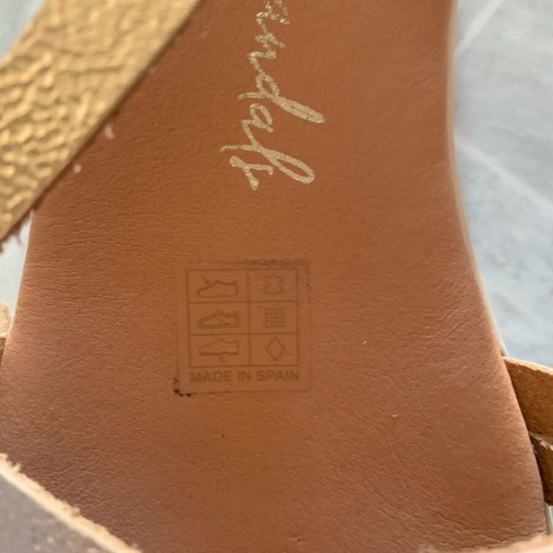 Oh My Sandals girls' sandals size 37 like new, beige and gold