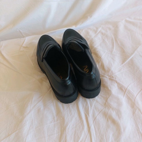 Loafer black like new, size 39