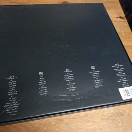 Death boxset used, 5 pic discs vinyl, poster and CD
