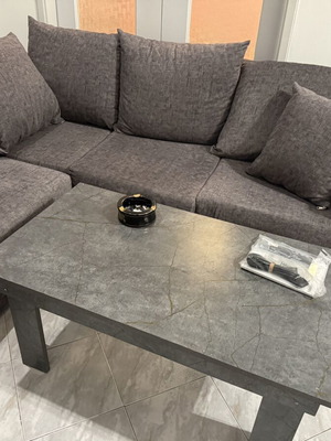 Living room furniture set like new