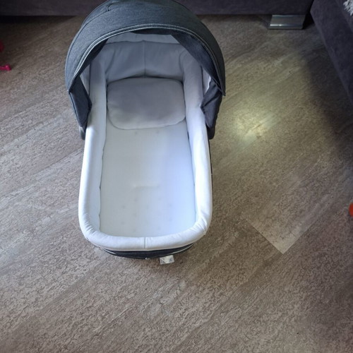 Inglesina Port Bebe like new
