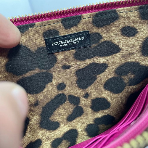 Dolce & Gabbana leather clutch like new, pink