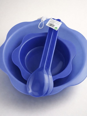 Plastic fruit plates set new with flower design