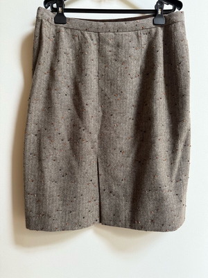 Pencil skirt used from vintage Juanita Sabbadini suit gray