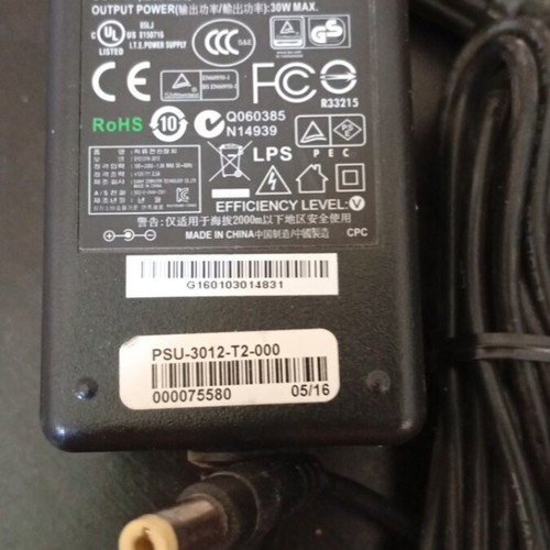Sunny 12V 2.5A laptop power supply used
