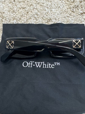 Γυαλιά ηλίου Off-White σαν καινούργια, μαύρα